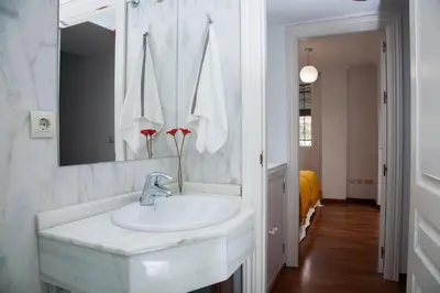Un baño de El Jardín de Wallada