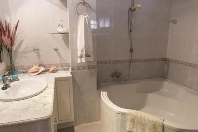 Un baño de Casa Clara, Caminito de Rey