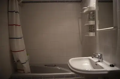 Un baño de Apartamento Judería Lirio alto
