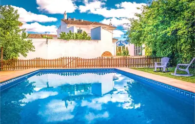 Piscina en o cerca de Spacious villa with private pool near Priego de Cordoba