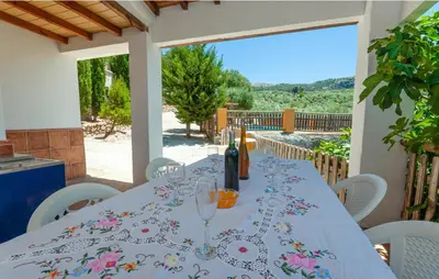 Un balcón o terraza de Charming House in Montefrío with Private Pool
