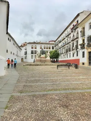 Edificio en el que se encuentra el apartamento