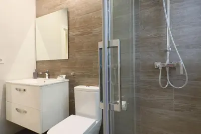 Un baño de Conde de Gondomar 1