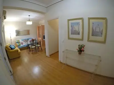 Zona de estar de Eduardo Lucena 5, Los Patios