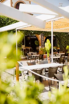 Un restaurante o sitio para comer en Escua