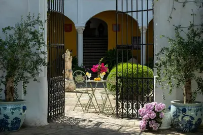 Jardín al aire libre en Cortijo Torre De La Reina