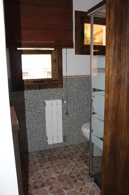 Un baño de El Balcón del Huéznar