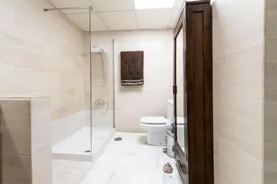 Un baño de El Mirador Altos de Santa Ana