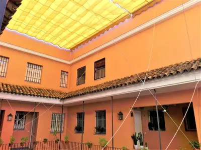 Edificio en el que se encuentra el apartamento
