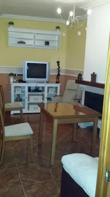 Una televisión o centro de entretenimiento en Lustre n 11