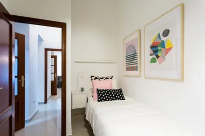 Cama o camas de una habitación en Apartamentos Diaber Gerona 22