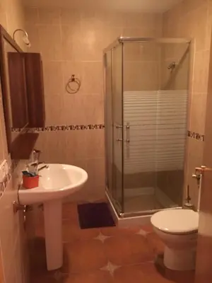 Un baño de Hostal El Sevillano