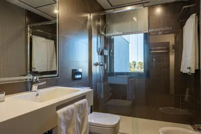 Un baño de Sevilla Green Suites
