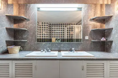 Un baño de Puerta de Carmona