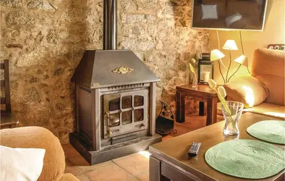Zona de estar de Awesome Home In Villanueva Del Duque