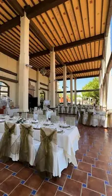 Un restaurante o sitio para comer en Hotel Castillo de Montemayor