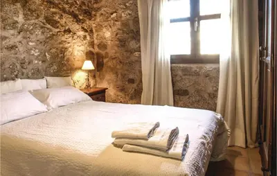 Cama o camas de una habitación en Stunning Home In Villanueva Del Duque