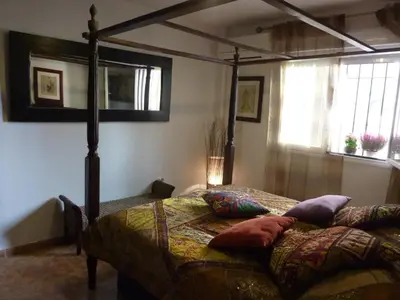 Cama o camas de una habitación en Romantic flat near the mosque