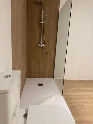 Un baño de Hotel RL Anibal