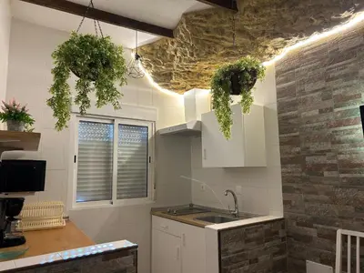 Una cocina o zona de cocina en Casa entre Rocas Setenil