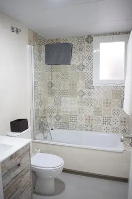 Un baño de Wallada Damasco