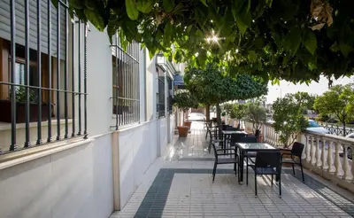 Un balcón o terraza de Hotel Mairena
