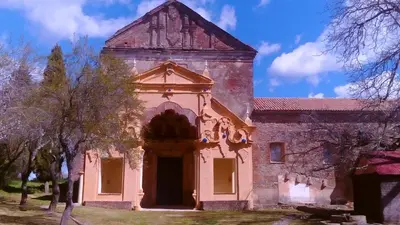 Un lugar de interés cerca of this country house