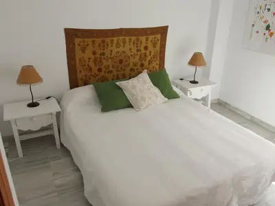 Cama o camas de una habitación en Apartamento Con Patio Cerca Mezquita