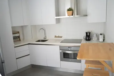 Una cocina o zona de cocina en Rastro Jardines de Murillo, by Homing U