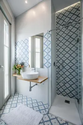 Un baño de Apartamentos RG Suites Jardines de Murillo