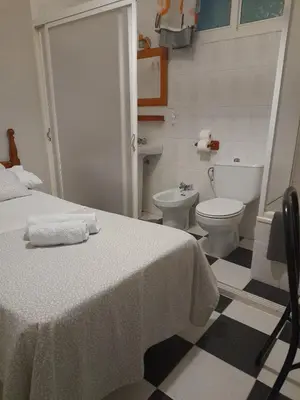 Un baño de Pensión Hidalgo 2
