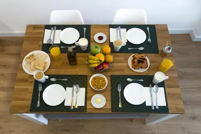 Comida en o cerca de este apartamento