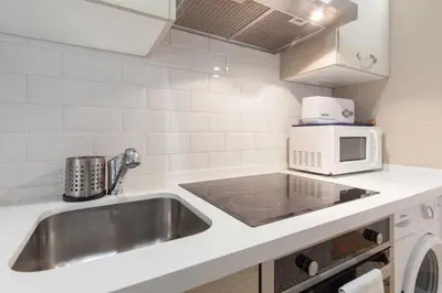 Una cocina o zona de cocina en Precioso apartamento casco antiguo de Sevilla Castellar 23 bajo