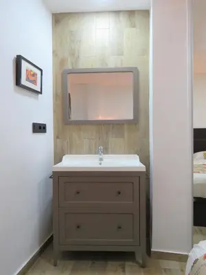 Un baño de Living Sevilla Apartments Hércules