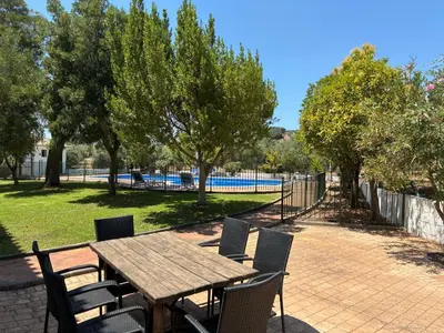 Piscina en o cerca de Casa de la Higuera