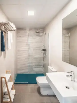 Un baño de Amphora Alojamiento Ecija
