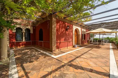 Edificio en el que se encuentra la casa o chalet