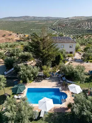 Piscina en o cerca de Agroturismo Ecologico el Cortijillo
