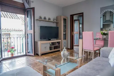 Una televisión o centro de entretenimiento en El Pilar Home