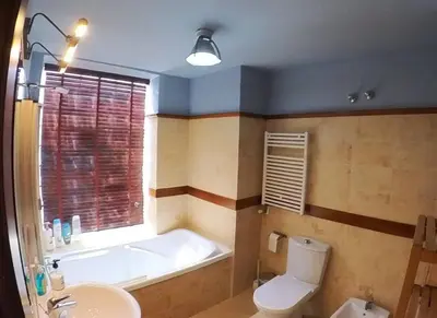 Un baño de Loft con vistas en Plaza de Belén