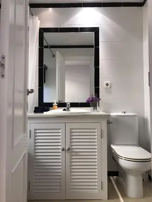 Un baño de CLB Apartamento Alameda