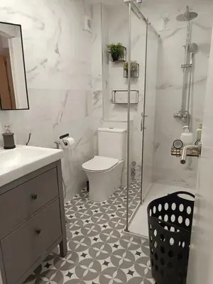 Un baño de Alhóndiga Center