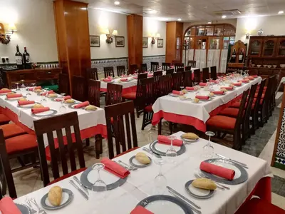 Un restaurante o sitio para comer en Hosteria de Rafi