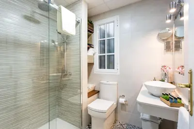 Un baño de Uniko Home Sevilla