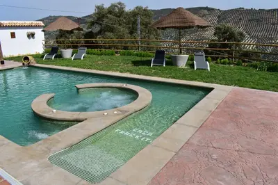 Piscina en o cerca de Casa Fraskito