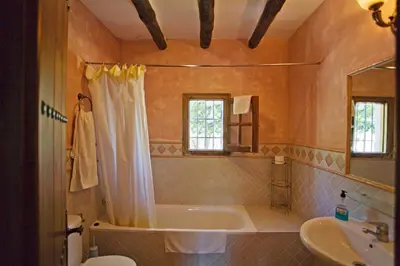 Un baño de Villa La Clavelina Rocabella