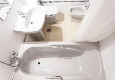 Un baño de Conde Ibarra Central