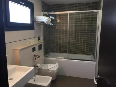 Un baño de Hotel Restaurante El Corte