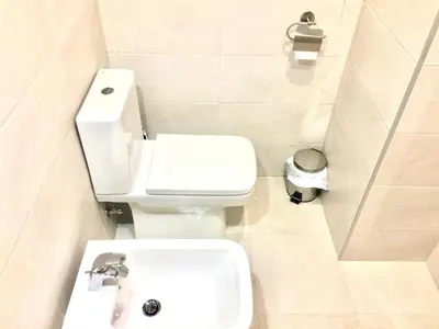 Un baño de Ap Marqués d la Vega Parking Opcional