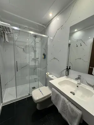 Un baño de Hotel Palace Sevilla